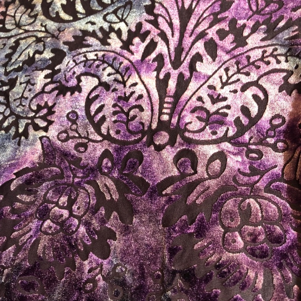 Gorgeous long sleeve, purple and pink iridescent